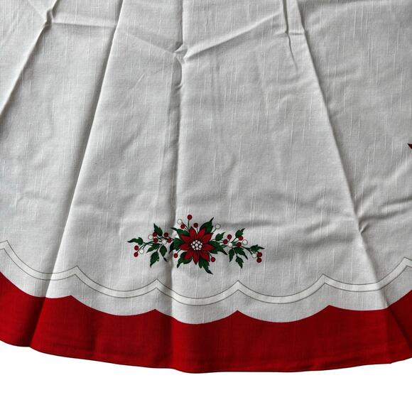 Vintage Christmas Holiday Tablecloth round white red poinsettias cotton poly 80s - Picture 4 of 9